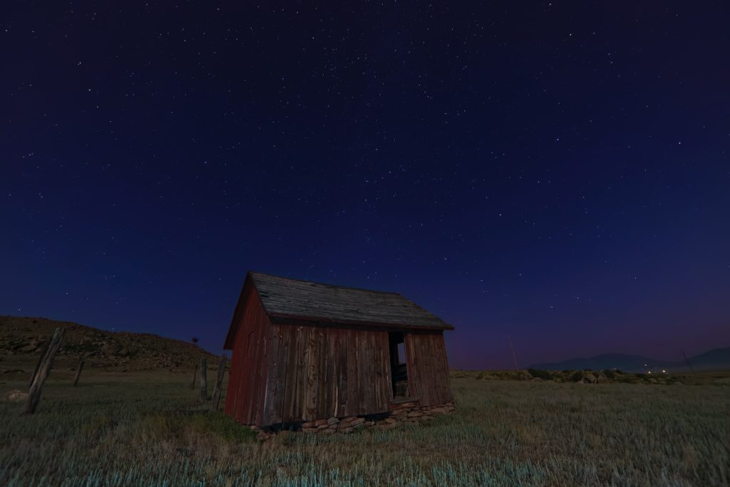 life off grid in montana