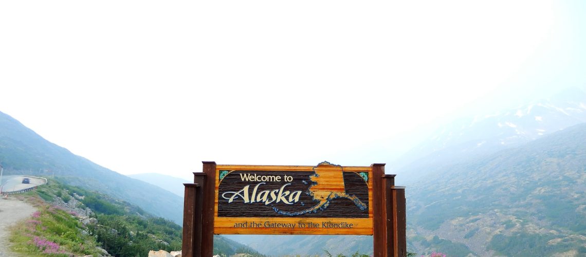 living off grid in alaska