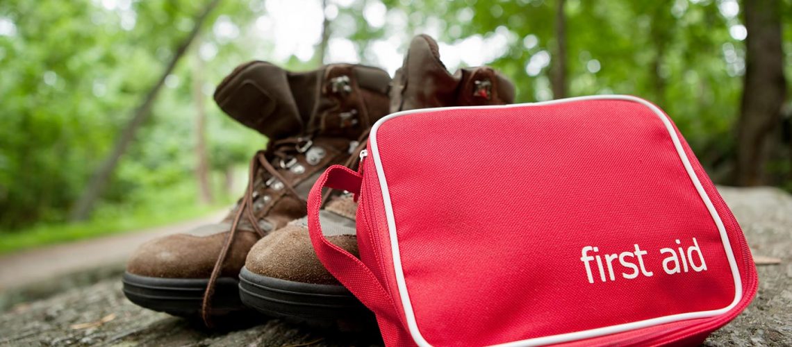 ultimate-diy-first-aid-kit